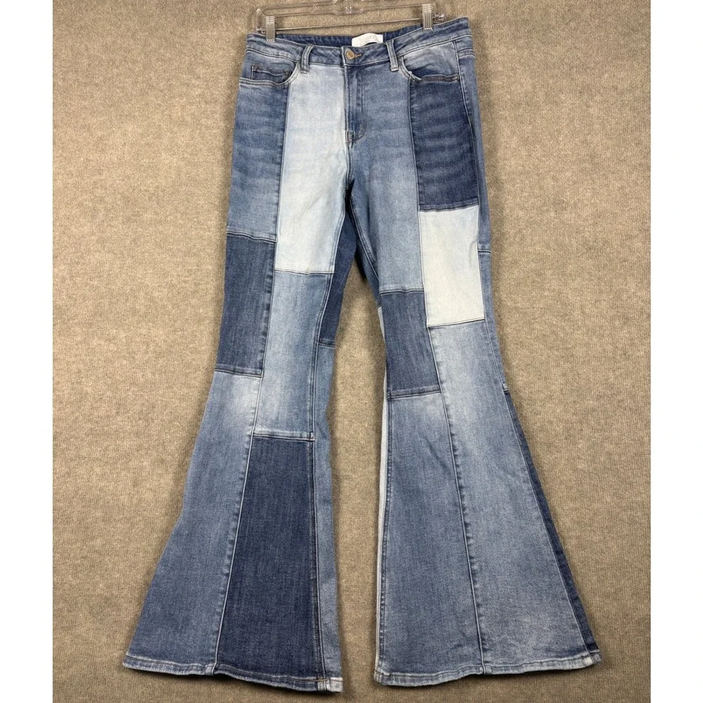 Vervet T5709 Patchwork Flare Jeans High Rise Mixed Wash Size 31 Blue Boho
